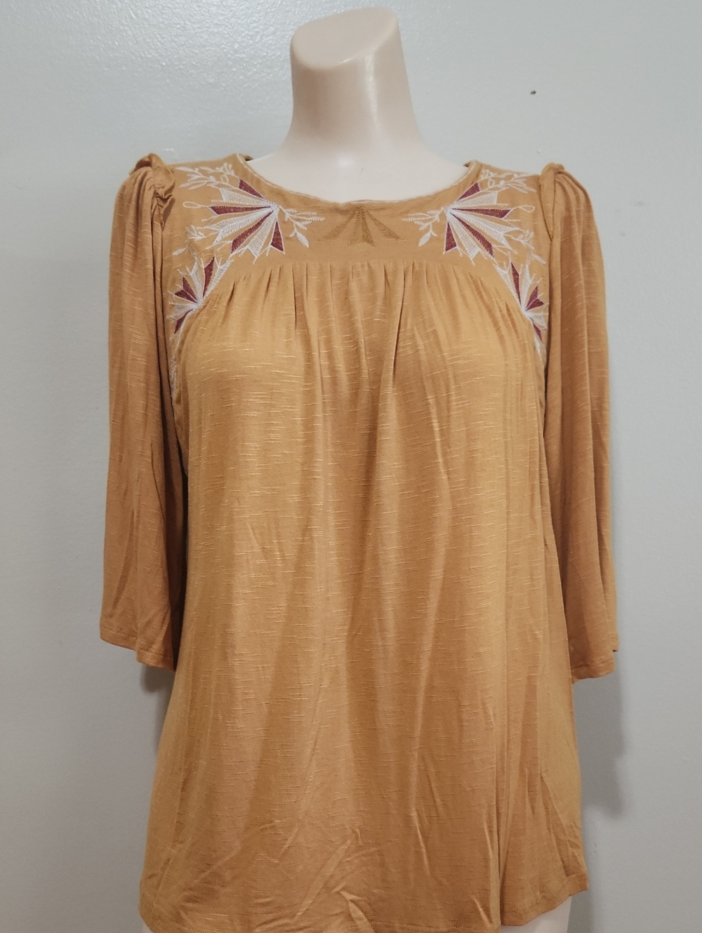Knox Rose Embroidered Mustard Peasant Top - Women's Small